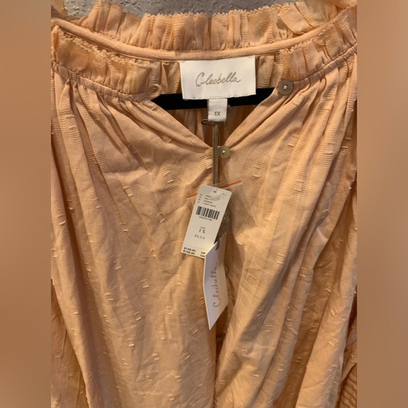 Cleobella, size 1x, long sleeve blouse - Picture 2 of 3